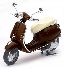 VESPA PRIMAVERA MARRON 1:12 (MET077)*14